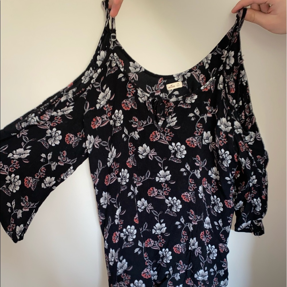Hollister Off the Shoulder Floral Shirt